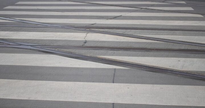 empatia-w-akcji--mieszka--cy-dzi--kuj---policjanto-auto-5962